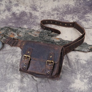 Pochette de ceinture utilitaire en cuir faite à la main en marron, Festival Fancy Pack, Bum Bag pour femmes et filles, Cadeau pour elle