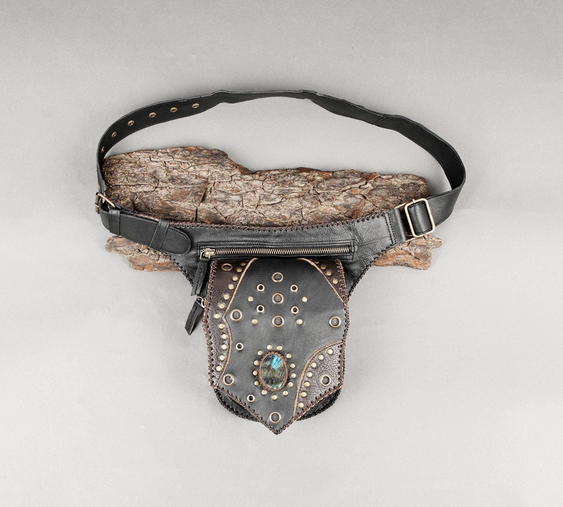 Handmade Leather waist Belt || Utility Leather belt || Waist Belt with labradorite gemstone || Bohemian style leather belt || For Unisex ||