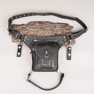 Handmade Leather Waist Bag with Thigh Belt || Festival Fanny Pack || Leather thigh belt with silver || Labradorite leather waist pouch ||