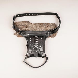 Handmade leather waist thigh belt, Handcrafted Leather Gear, Adjustable Thigh Belt, Stylish Waist Belt, Functional Leather Wear.