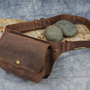 Handmade Leather Utility Waist Bag With Adjustable Belt, Leather Hip Belt bag, Festival Fanny Pack , Gift for her zdjęcie 5