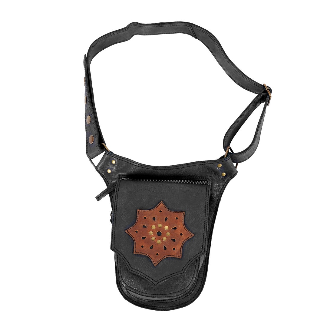 Unisex Black Soft Leather Bum Bag – Adjustable Waist Pack For Travel & Festivals