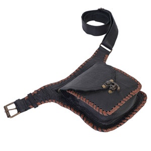Handmade Leather Utility Waist belt Bag, Travel and festival Fanny Pack, Minimalist leaf design hip bag, Gift for her