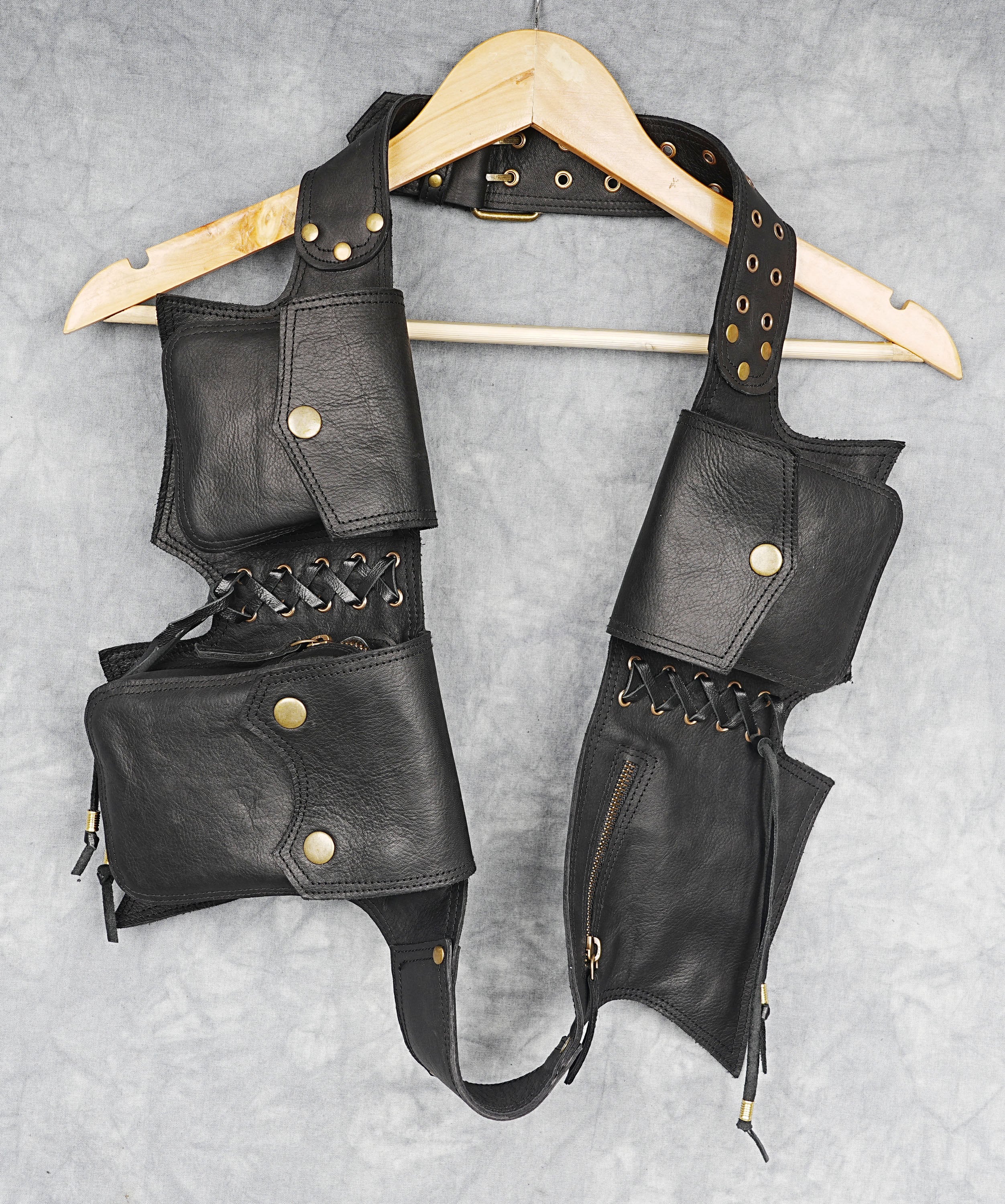 Handmade Leather Waist Bag: Your Festival Essential & Travel Companion