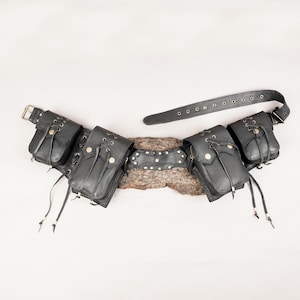LeatherWaistBelt, GenuineLeather, Handcrafted Belt, StylishLeatherBelt, ClassicWaistBelt, Leather waist belt with multiple pocket's.