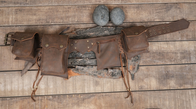 Bolso de cintura de cuero hecho a mano con cinturón ajustable, bolso de utilidad festival pasaporte pequeña bolsa Fanny Pack, bolso de cadera de cuero, regalo para hombres/mujeres DARK BROWN