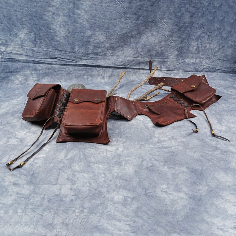 Bolso de cintura de cuero hecho a mano con cinturón ajustable, bolso de utilidad festival pasaporte pequeña bolsa Fanny Pack, bolso de cadera de cuero, regalo para hombres/mujeres imagen 7
