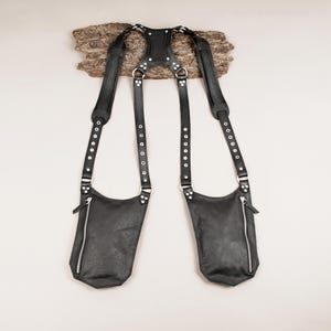 LeatherHolster, Handcrafted Holster, PremiumLeatherHolster, Stylish Holster, LeatherFashion, ClassicLeatherLook.