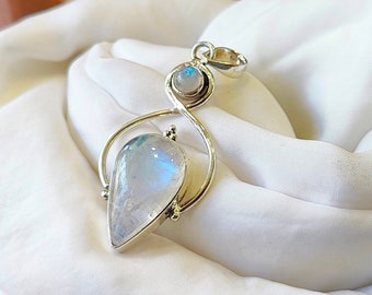 Pear Moonstone Pendant: 925 Sterling Silver, Natural Stone
