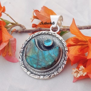 Labradorite Pendant, 925 Silver Pendant, Handmade Pendant, Blue Topaz Pendant, Beautiful Pendant, Boho Pendant, Charm Pendant, Women Pendant