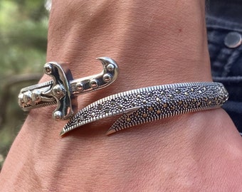  ESMAWISH Silver Sword Bracelet, Handmade Bracelet, Mens  Zulfiqar Bracelet, Silver Man Warrior Bracelet, 925k Sterling Silver  Bracelet Hz.Ali Arabic words: Clothing, Shoes & Jewelry