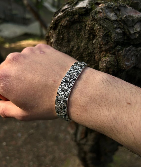 Mens Engraved Plate Bracelet: Heavy 925K Sterling Silver Chain Mens Engraved Plate Bracelet: Heavy 925K Sterling Silver Chain