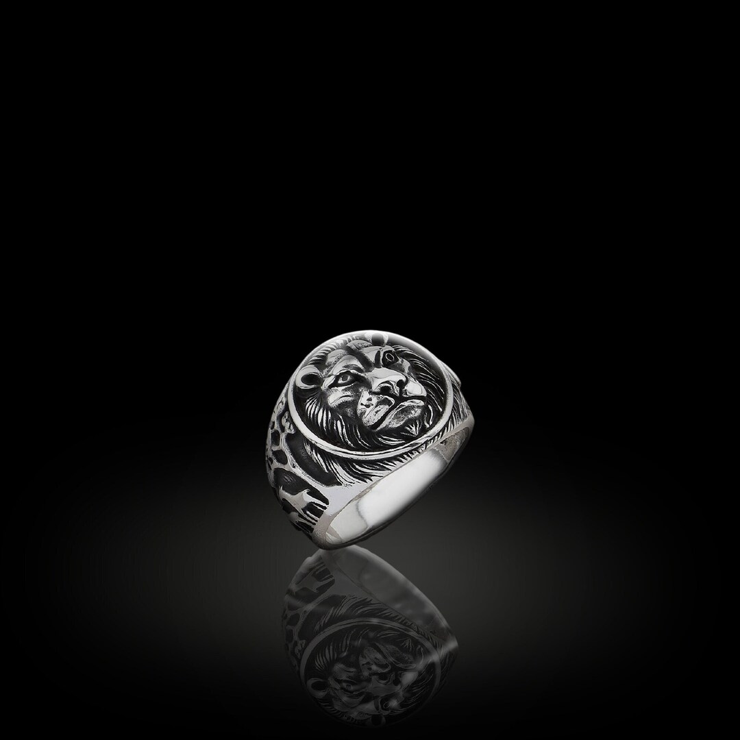 Sterling Silver Lion Head Ring For Men - 'The King' Engraved Band, Animal Kingdom Jewelry Gift For Father, Son, Friend (Size 10.5)