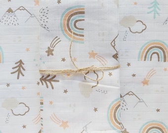 Couverture de bébé en mousseline Swaddle, imprimé arc-en-ciel, allaitement, cadeau de douche de bébé, cadeau de nouveau-né,