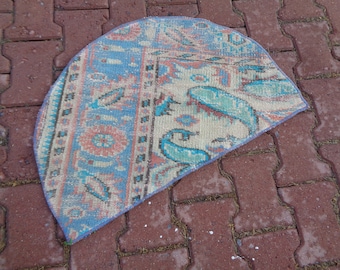 2.4x1.6Ft Vintage Half Round Vintage Rug, Rustic Rug Mat, Half Moon Carpet For Stairways, Entry Mat, Half Circle Entry Rug, Outdoor Mat REK