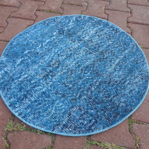 Small Blue Round Rug, Circle Bath mat, Vintage Entrance Mat, Rustic Circular Carpet, Frontdoor Mat Boho, Tiny Circle Rug 2.3 x 2.3 Feet 1816