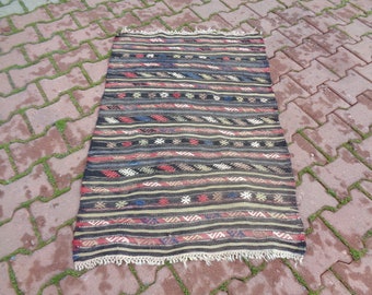 Vintage Turkish Kilim Rug (3.8x2.5 ft) - Hand-Woven Boho Entry Mat AT11
