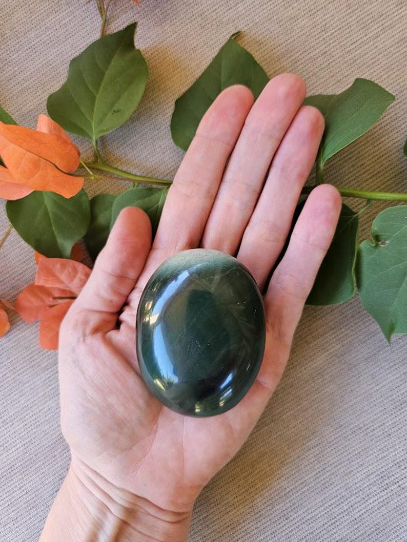 Quality Green Aventurine Palm Stone / Green Crystals / Crystals for