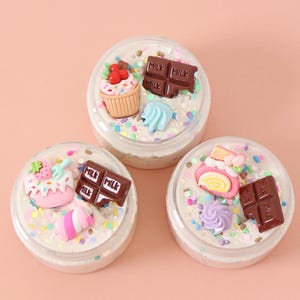 Cupcake playdough jars, sweets playdough kit, playdough party favors, cupcake theme playdoh jars, homemade playdough, sensory playdough kits