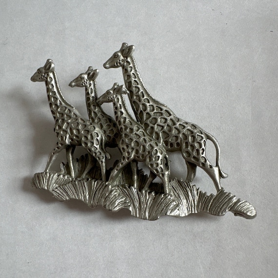 Giraffe family Pin: Pewter Brooch