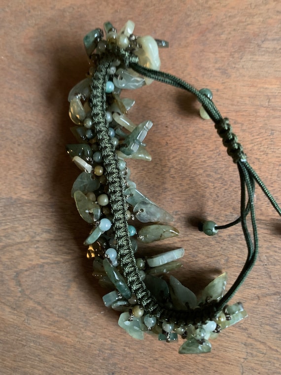 jade bracelet with macramé - image 9