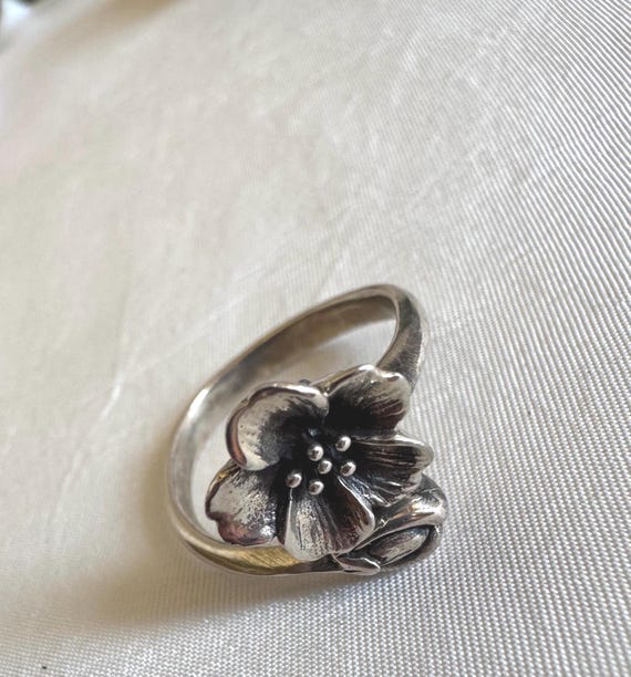 Ring with Flower, Adjustable - image 2
