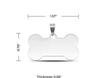 Puede incluir: Una placa de identificación para mascotas de metal plateado con forma de hueso y una anilla superior. La placa mide 3,99 cm de ancho, 2,01 cm de alto y tiene un grosor de 0,15 cm, tal como indican las etiquetas de medición visibles.