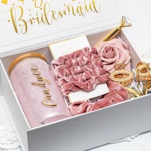 Bridesmaid Proposal, Personalized Bridesmaid gift, Personalized Bridesmaid Proposal Box, bachelorette propose, maid-of-honor proposal gift