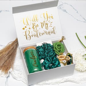 Bridesmaid Proposal, Personalized Bridesmaid gift, Personalized Bridesmaid Proposal Box, bachelorette propose, maid-of-honor proposal gift