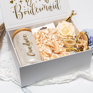 Bridesmaid Proposal, Personalized Bridesmaid gift, Personalized Bridesmaid Proposal Box, bachelorette propose, maid-of-honor proposal gift