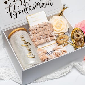 Bridesmaid Proposal, Personalized Bridesmaid gift, Personalized Bridesmaid Proposal Box, bachelorette propose, maid-of-honor proposal gift