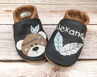 Bio Lederpuschen mit Namen für Baby und Kinder (Öko Krabbelschuhe Lederpatscherl) Indianer Bär Geschenk Geburt Taufe Mädchen Bub