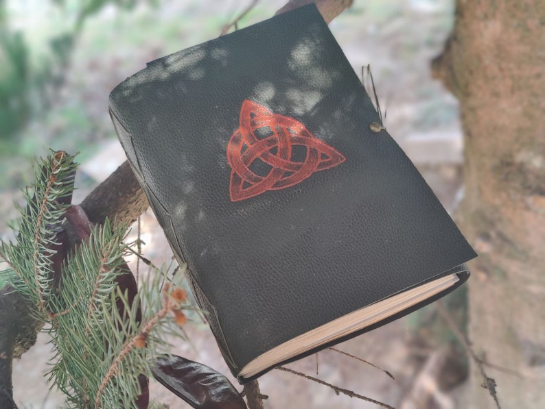 Le livre des ombres Charmed Notebook Journal BOS Wicca Art Etsy France