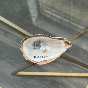 Pearl and Gold Oyster Shell Decor/Ring dish/Bestie gift/Best friends/MOH bridesmaid/Jewelry holder/Engagement gift/Housewarming gift/Home