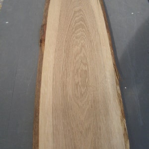 20 mm Eichenholz mit Baumkante naturbraun 2-seitig gehobelt