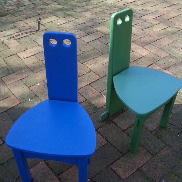 Moderne Kinderstühle - grün + blau  gebraucht