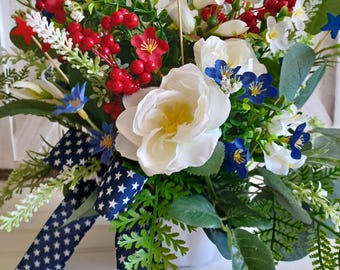 Festive Red White & Blue Arrangement, Rustic Mixed Floral with Berries Table Centerpiece, Charming American Holiday Farmhouse Decor