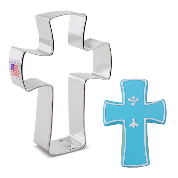 Holy Cross Cookie Cutter 4 1/8"