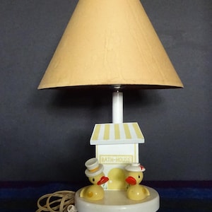 Vintage Mid-Century Wooden Nursery Lamp with Ducks