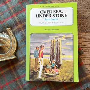 Over Sea, Under Stone by Susan Cooper (Voyager/Harcourt Brace Jovanovich, 1965) Vintage trade paperback book