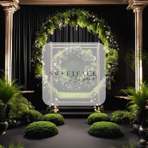 Könnte beinhalten: Ein eleganter Innenveranstaltungsraum mit einem Blumenbogen und Grün. Der Raum verfügt über einen schwarzen Boden, schwarze Vorhänge und dekorative Säulen. Der Text "SWEETFACE Presets" ist auf einem transparenten Rahmen sichtbar.