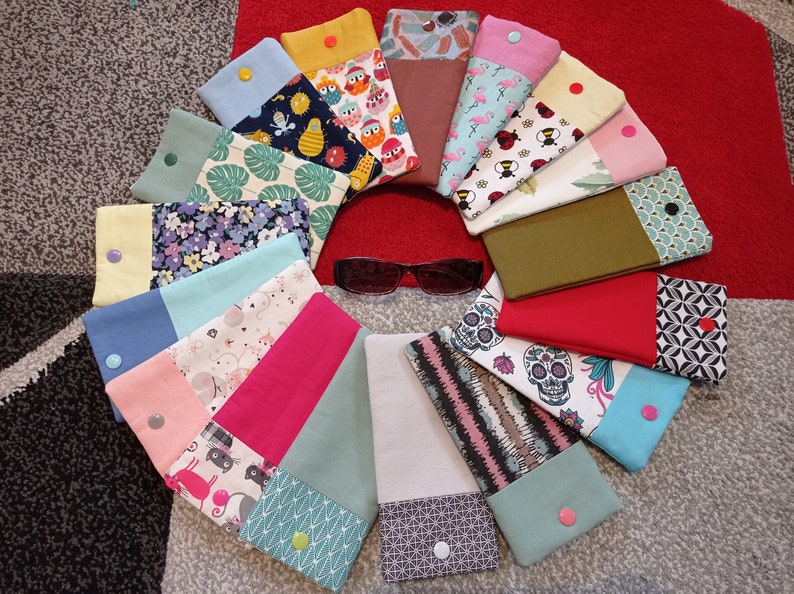 Etui à lunettes ou Pochette Range lunettes de vue ou lunettes de soleil souple molletonné Anti Rayure idéal pour Fête ou Idée cadeau de Noël image 1