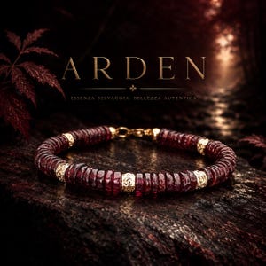 ARDEN – Herenarmband met ruwe robijn en gouden accenten – Handgemaakt in Italië