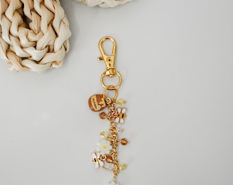 Honey Bee Beaded Charm Keychain For Bags Or Phones, Cute Beaded Keychain, Handmade Bag Charm, Daisy Keychain