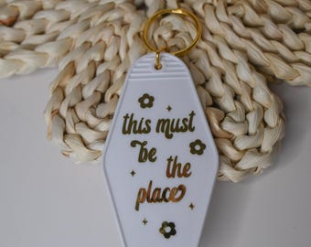 This Must Be The Place Retro Hotel Keychain, Gold Vintage Motel Keychain, Cute Key Accessories, Gift For Friends