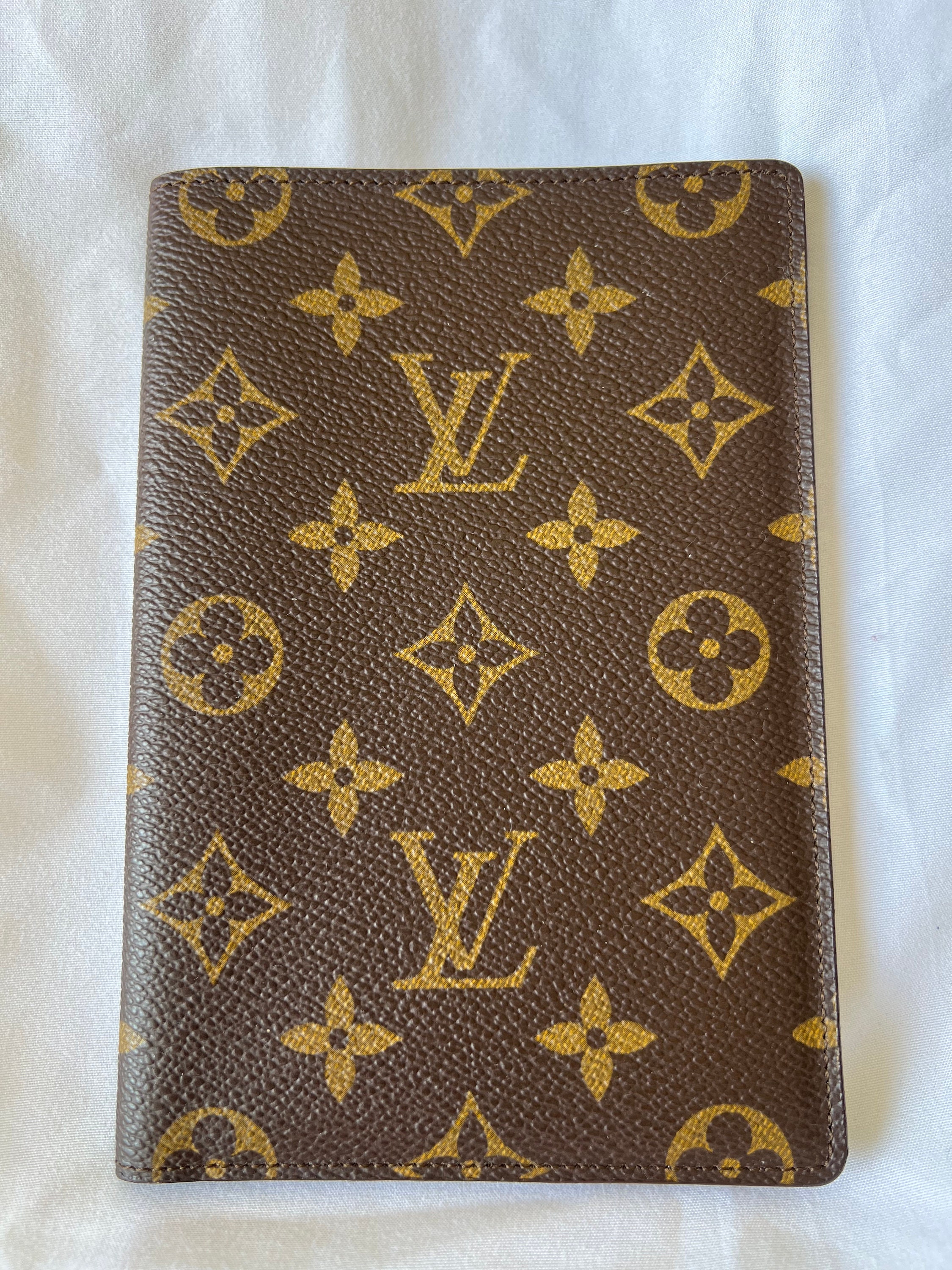 LV Louis Vuitton Bifold Passport Booklet Wallet Monogram Eclipse