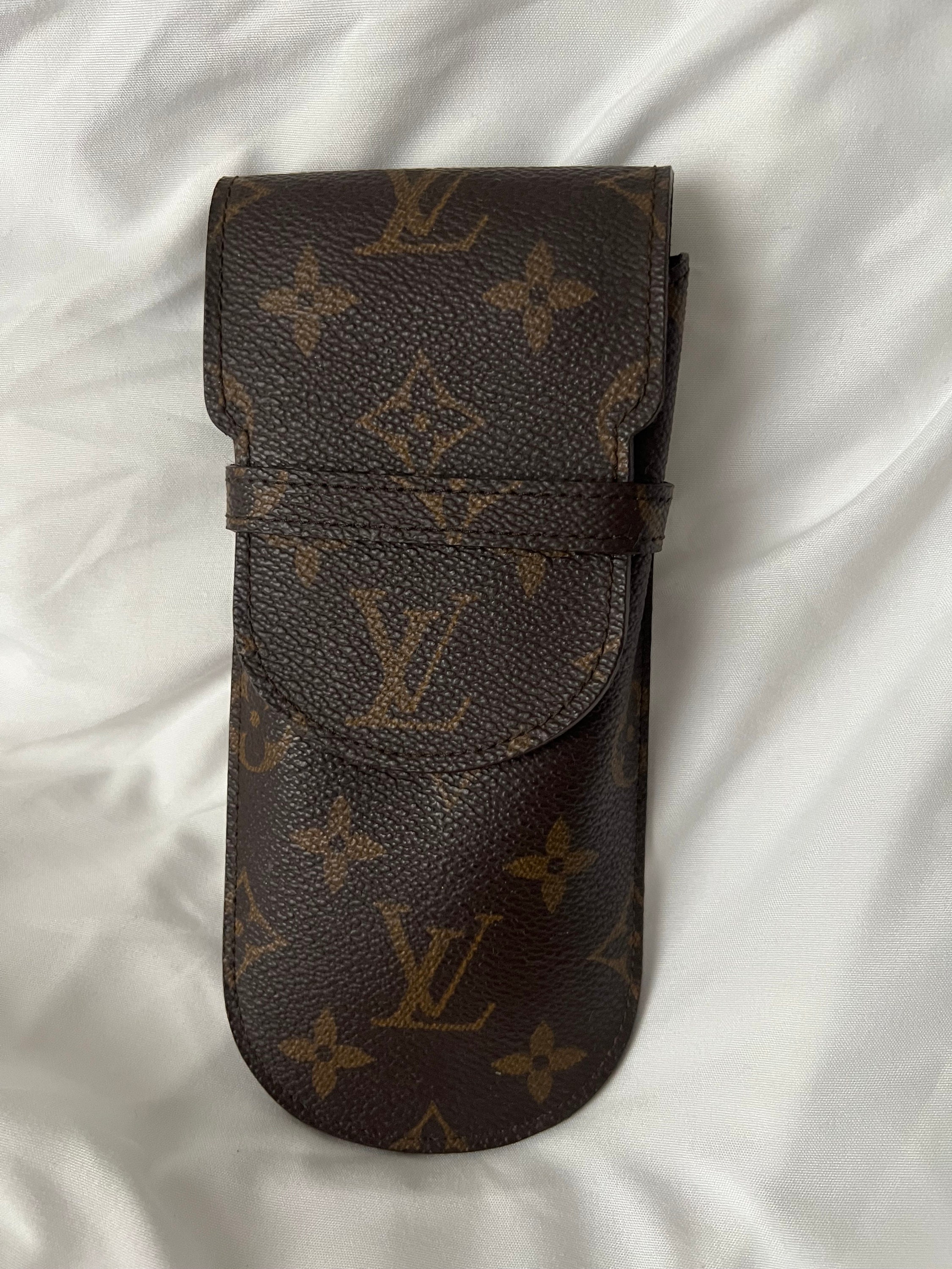 Louis Vuitton Etui 