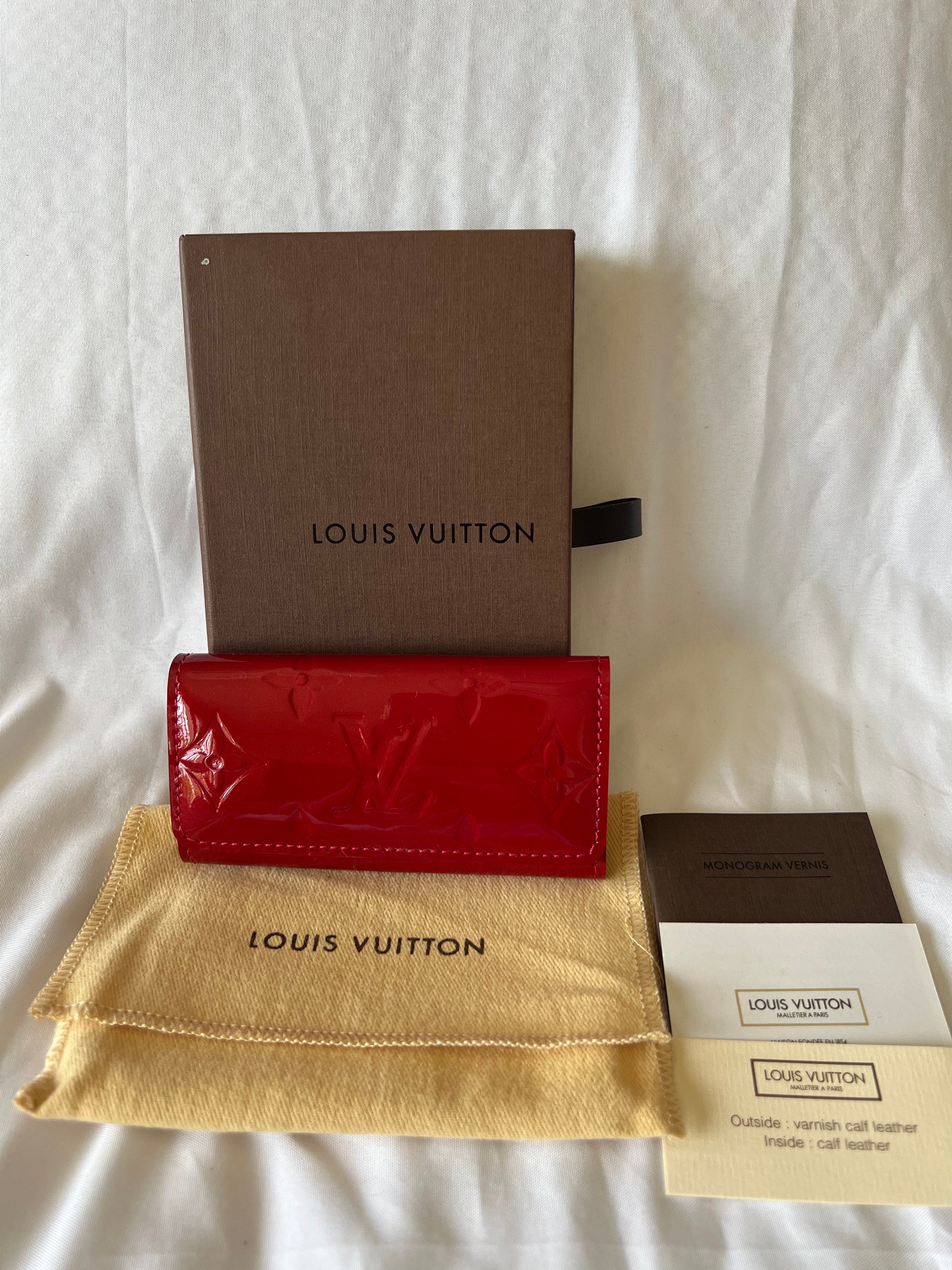 LOUIS VUITTON Monogram Dentelle Gold Portefeuille Sarah Wallet -  Israel