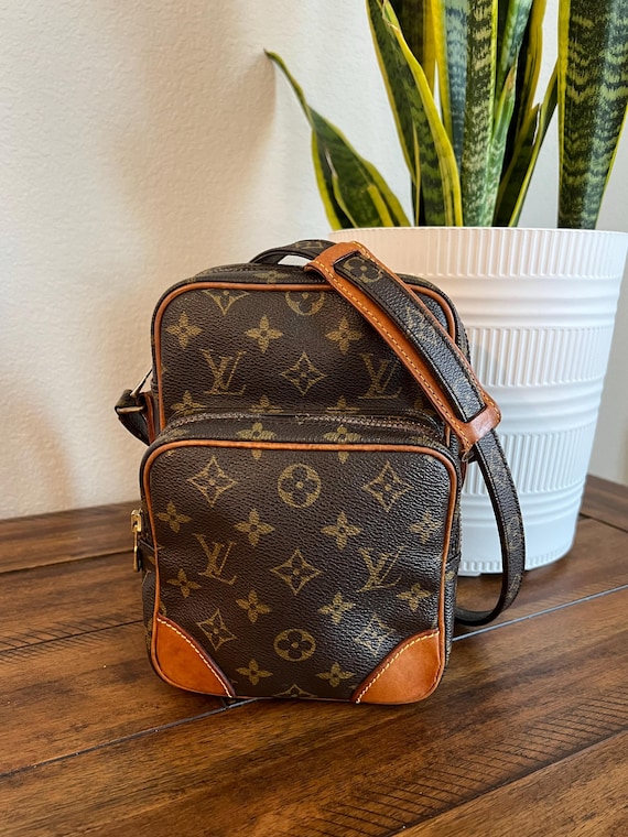 Vintage LOUIS VUITTON Amazon Monogram Crossbody Shoulder Bag Made