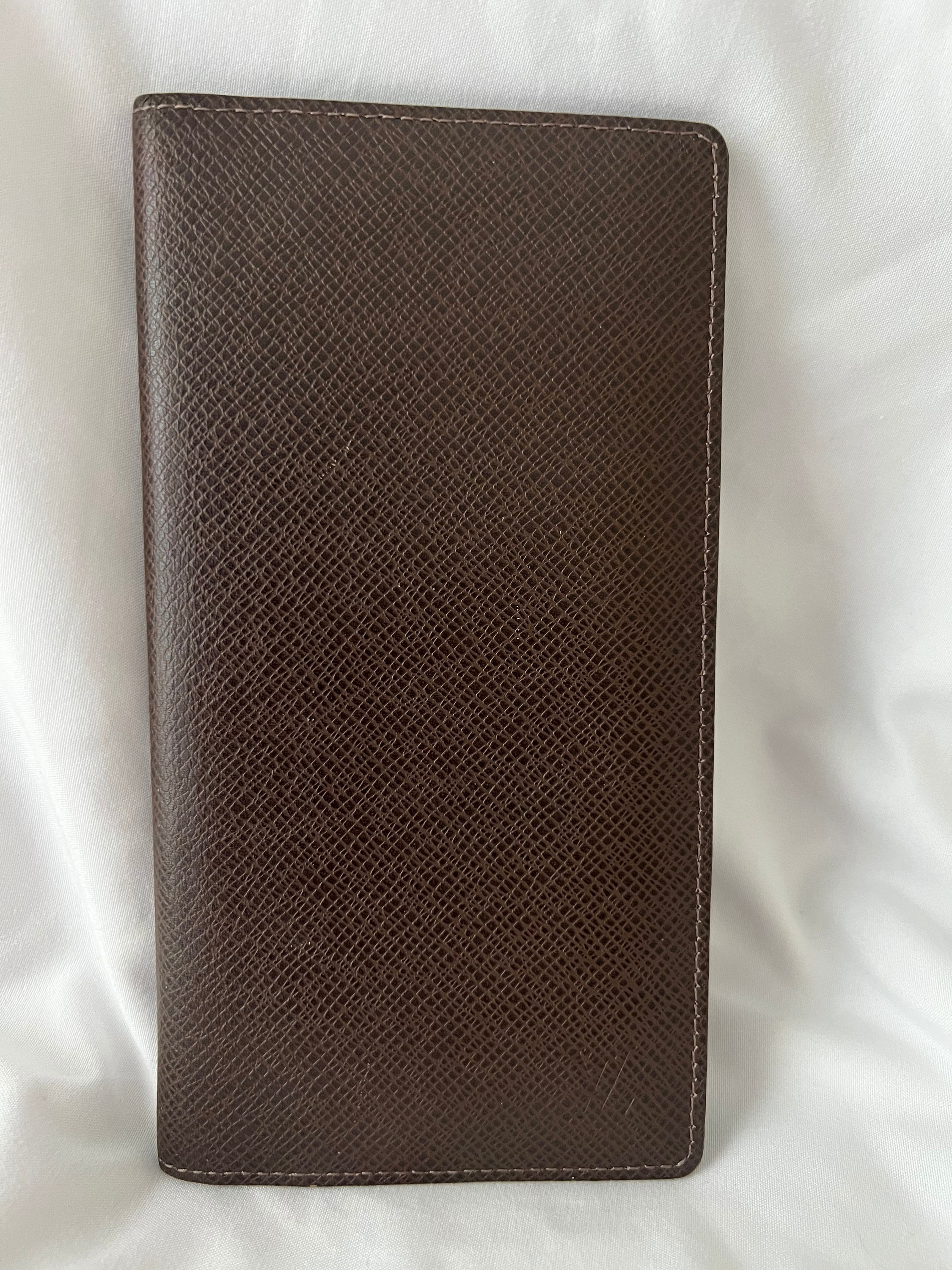 Louis Vuitton Vintage Long Wallet – Closet Connection Resale